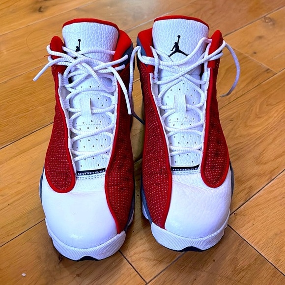 gym red 13s 2021